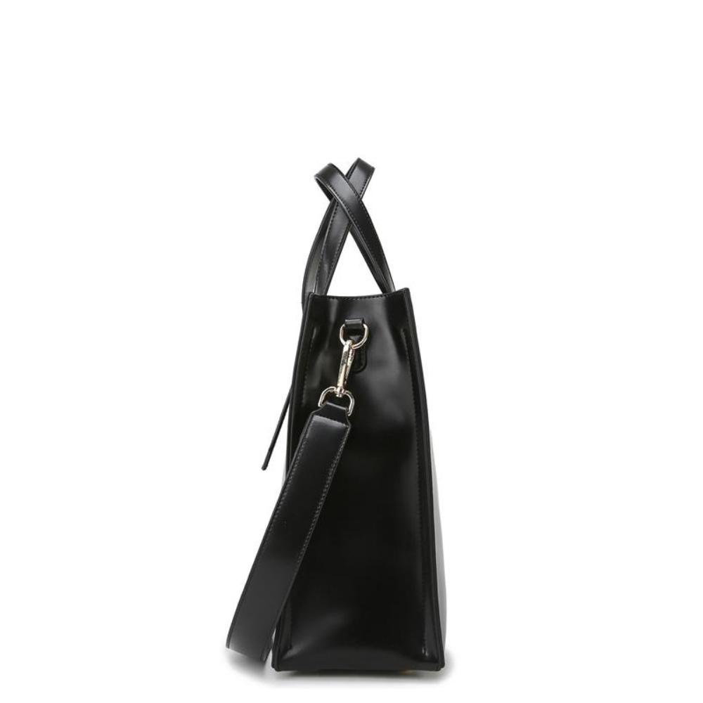 Lydia | Sleek and Sophisticated