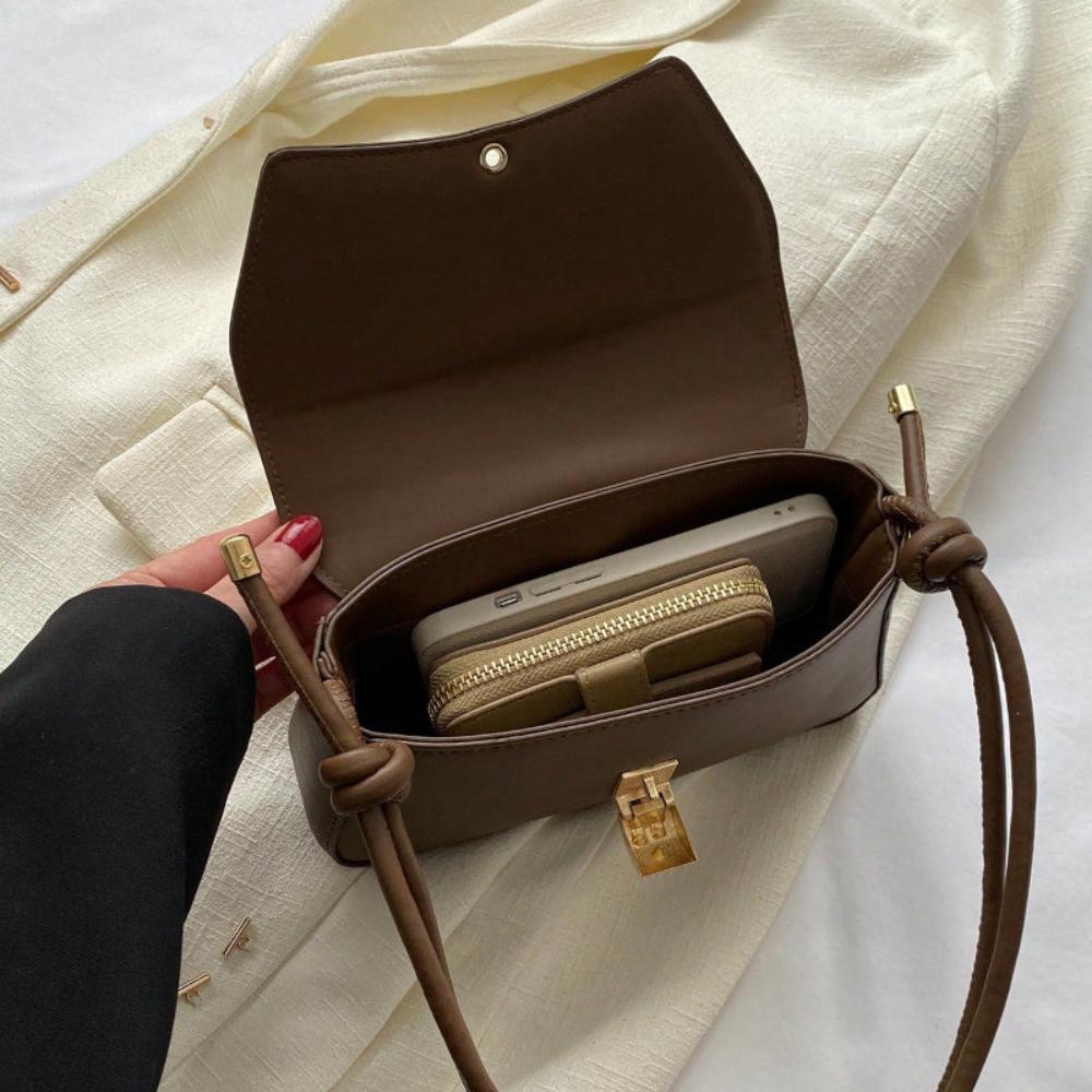 Daphne | Vintage-Inspired Crossbody Bag