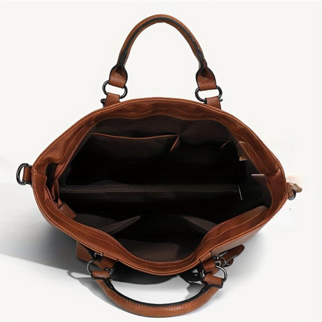 Bianca | Classic Vintage Shopper Exuding Elegant Sophistication