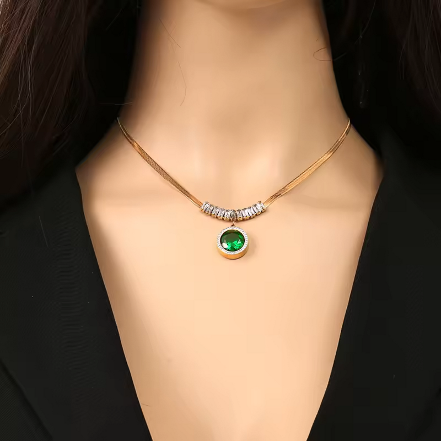 Elanith Vaeloria Jewelry Set