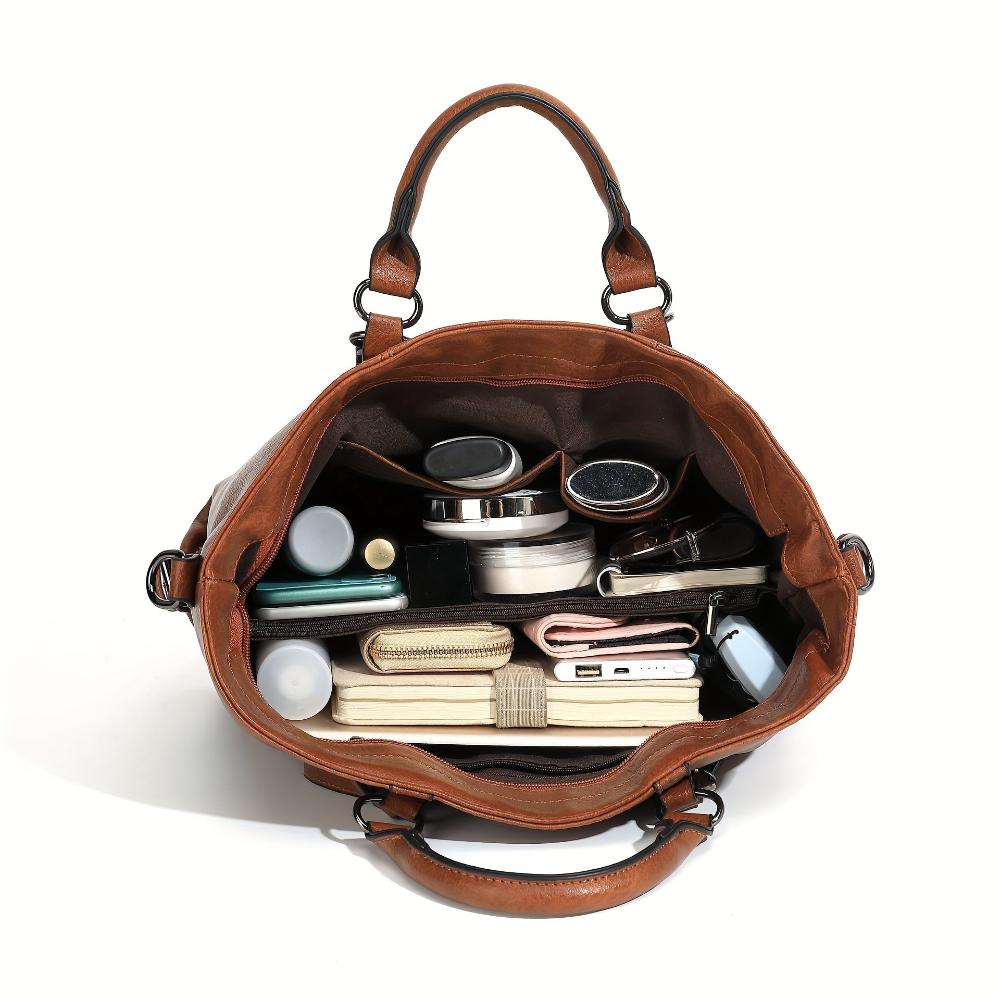 Bianca | Classic Vintage Shopper Exuding Elegant Sophistication