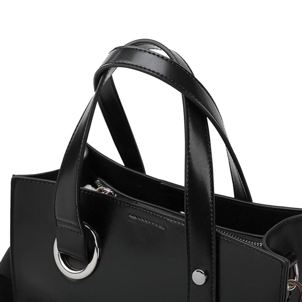 Lydia | Sleek and Sophisticated